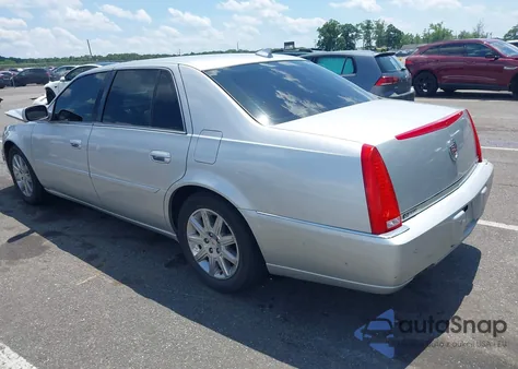 2011 Cadillac Dts Premium Collection z USA, uszkodzony, nr VIN 1G6KH5E64BU150252